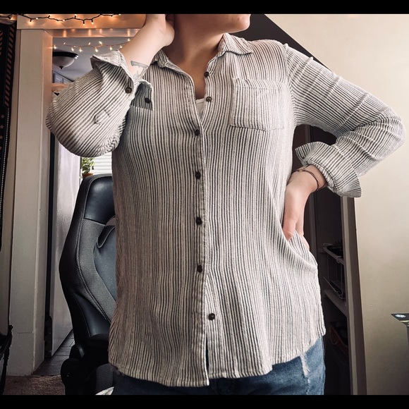 SONOMA Button Top - Picture 4 of 8